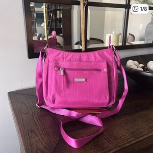 Baggallini uptown bag - sold